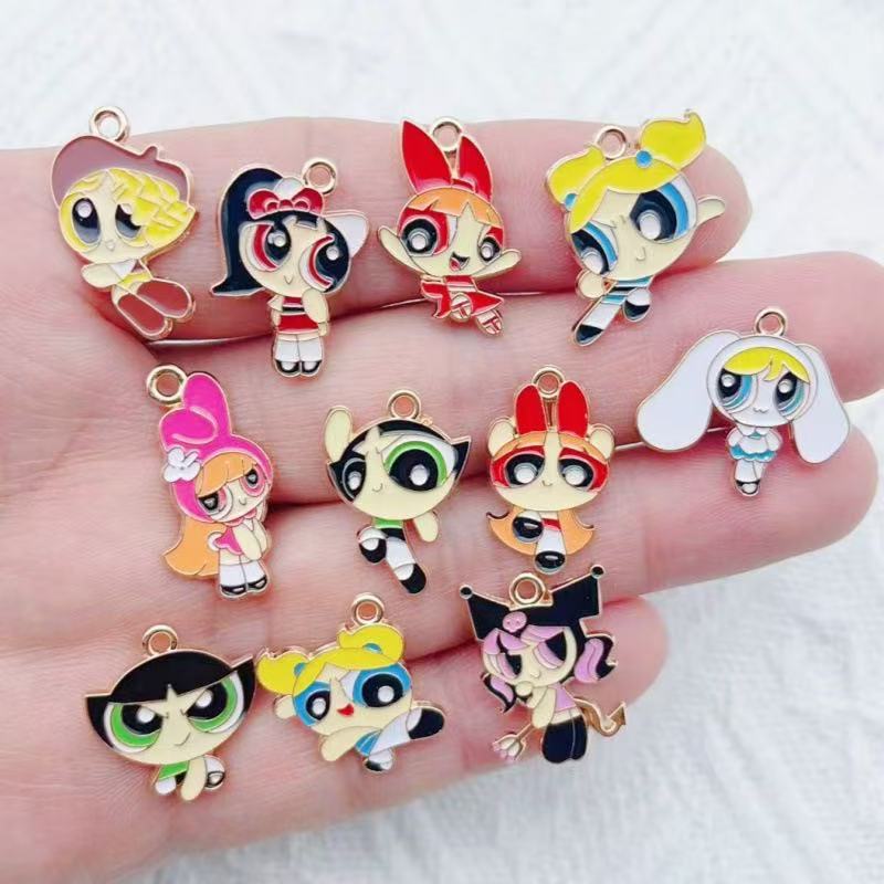 Jewelry Making Factory - 10個入り 合金製オイルドリップ漫画ガールペンダント、DIYジュエリー製作イヤリングキーホルダーアクセサリー