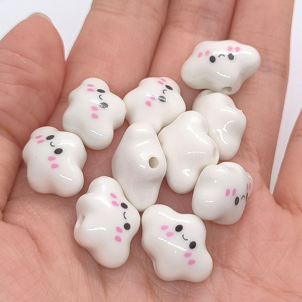 Jewelry Making Event - 10 個のカラフルなぽっちゃり笑顔の雲白セラミックビーズ DIY ジュエリー作成用ブレスレットアクセサリービーズ