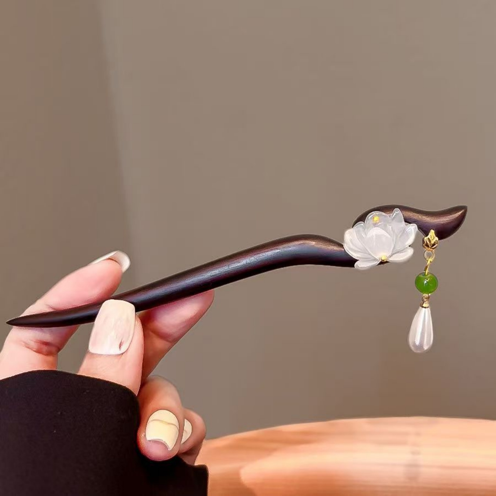 1PC エレガントなロータスウッドヘアスティック、タッセル付 - Jewelry Making For Adults のレビューと価格