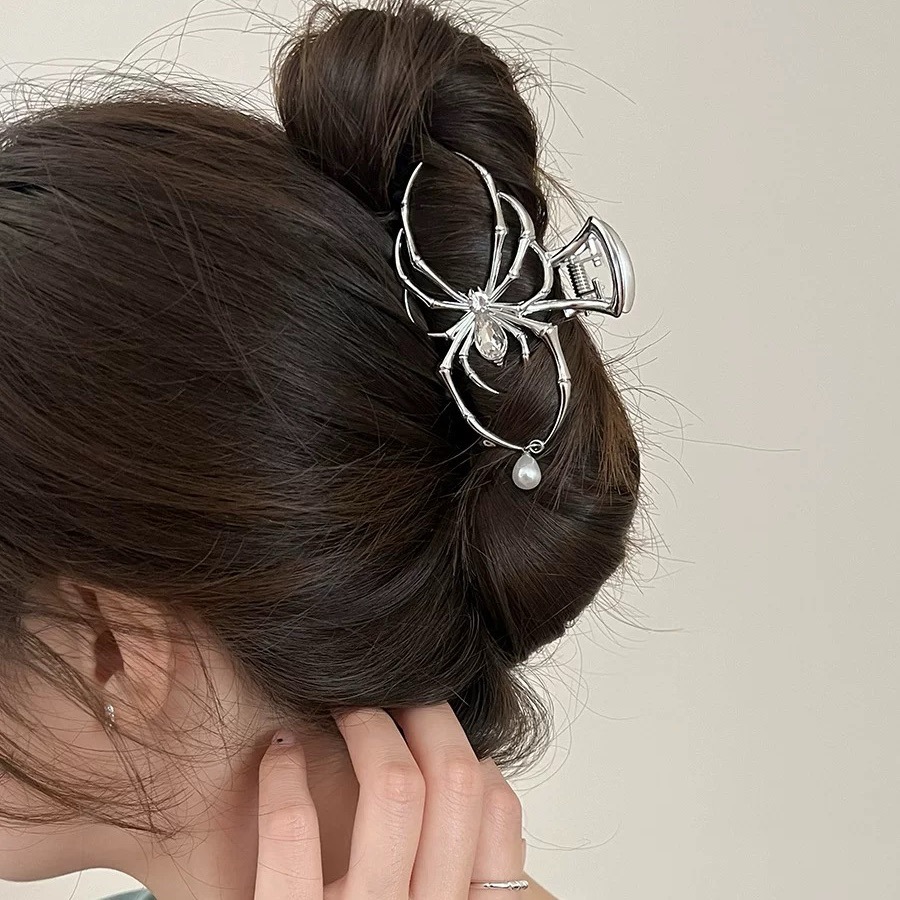 2025 ハロウィン ブラック スパイダー ヘア爪クリップ  - Jewelry Making For Adults のレビューと価格